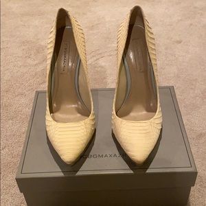 BCBGmaxazriaPARFAIT pointed toe pumps 7.5